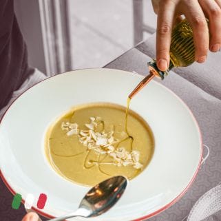 Kremasti potaž od bundeve, tradicionalno italijansko jelo u restoranu u Beogradu